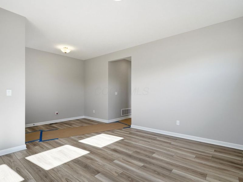 413 Fannin Drive, Pataskala, OH 43062 Photo 7