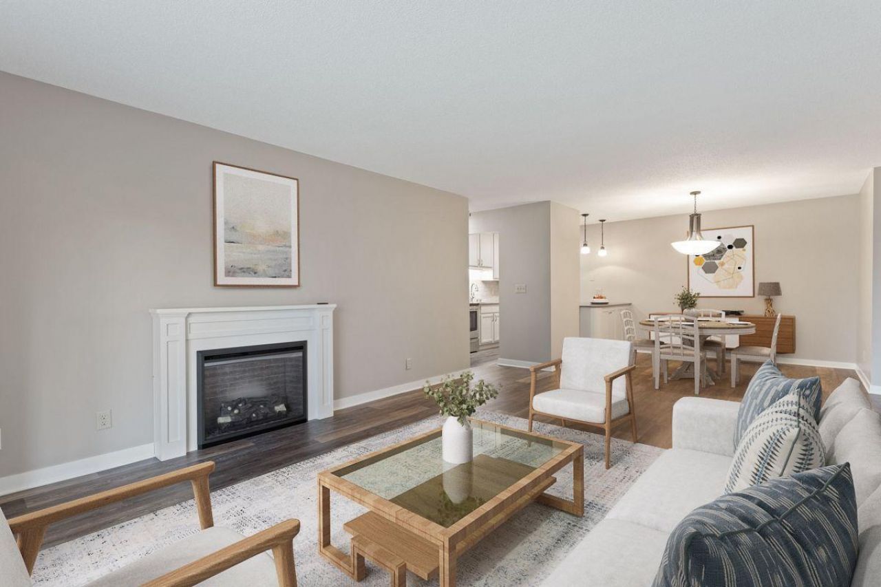 35 Nathan Lane N, Unit 210, Plymouth, MN 55441 Main Photo