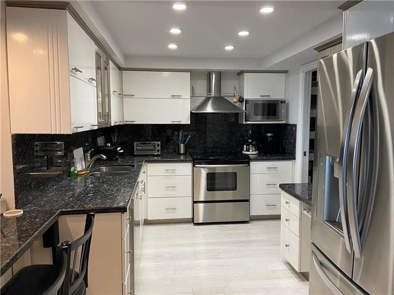 5000 N Ocean Boulevard, Unit 810, Lauderdale by the Sea, FL 33308 Photo