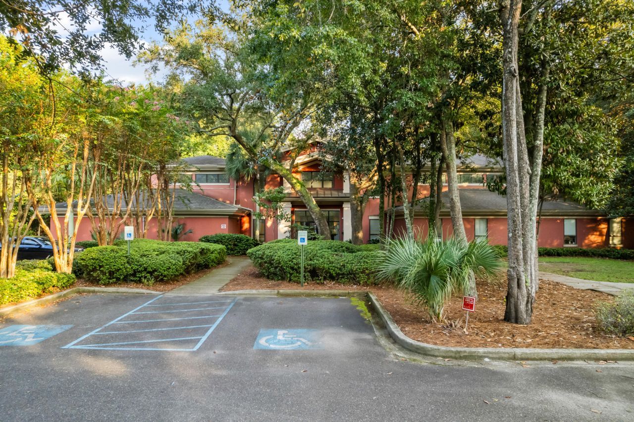 1017 Chuck Dawley Boulevard Photo 5