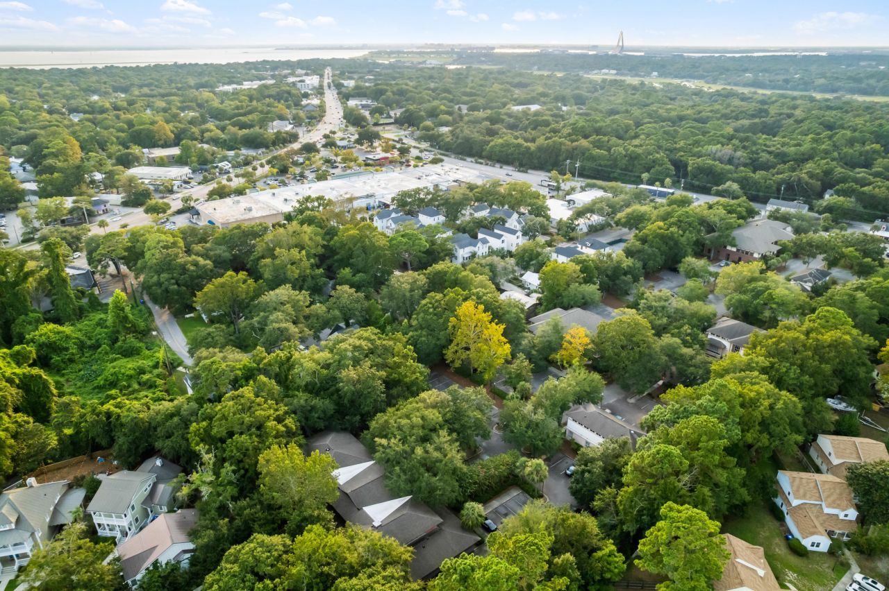 1017 Chuck Dawley Boulevard Photo 60