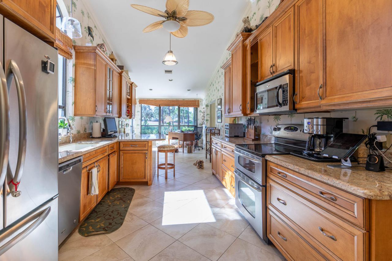 12823 NW Cinnamon Way, Palm City, FL 34990 Photo