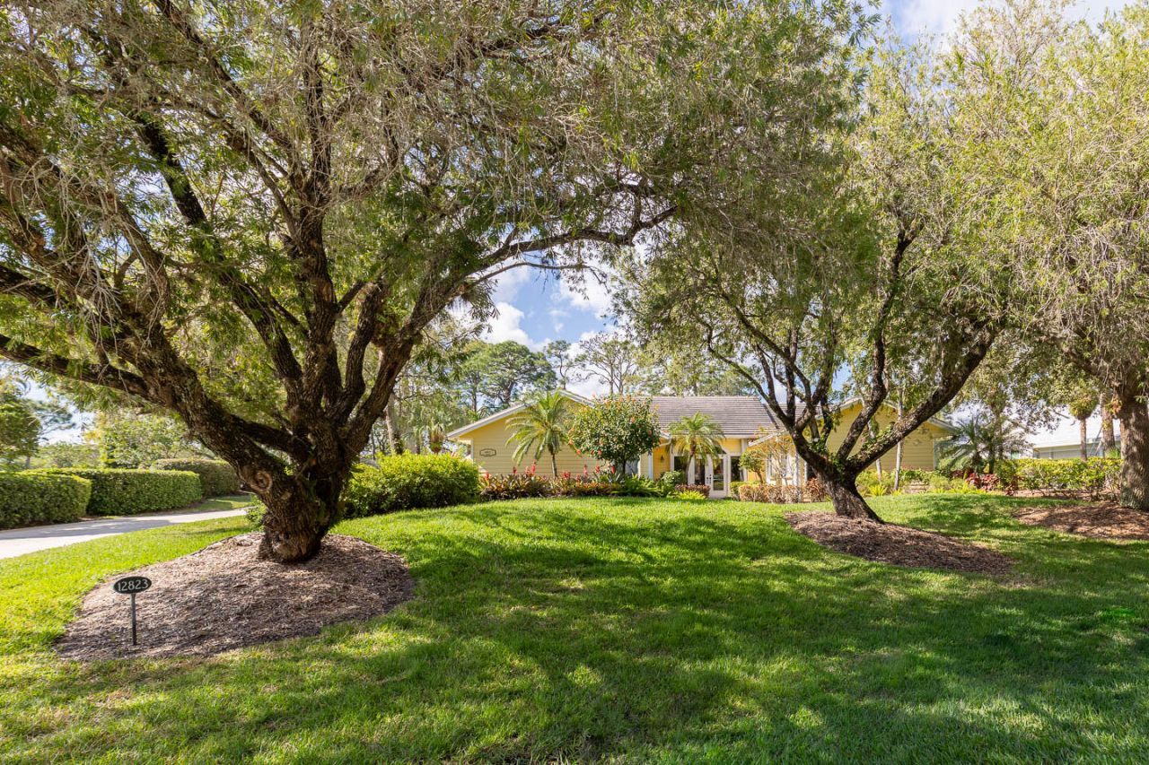 12823 NW Cinnamon Way, Palm City, FL 34990 Photo