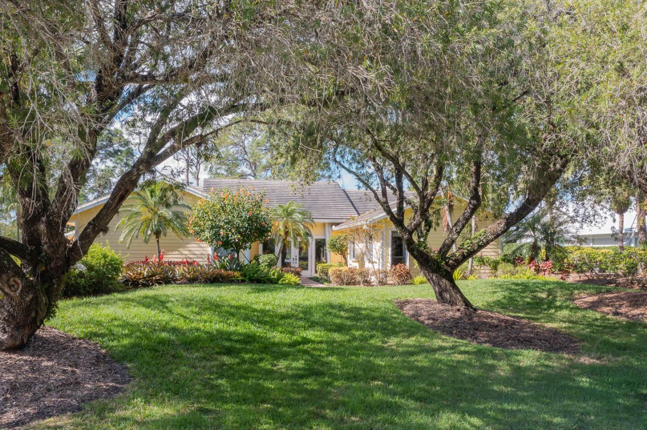 12823 NW Cinnamon Way, Palm City, FL 34990 Photo