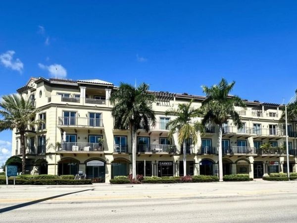 2631 NE 14th Ave, Unit 309, Wilton Manors, FL 33334