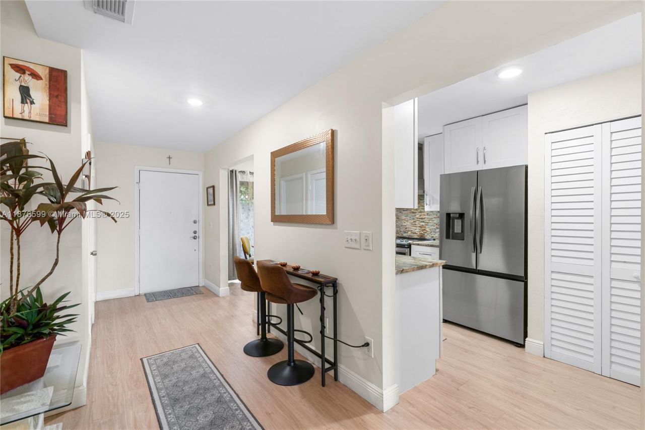 9286 Vista Del Lago, Unit G, Boca Raton, FL 33428 Photo