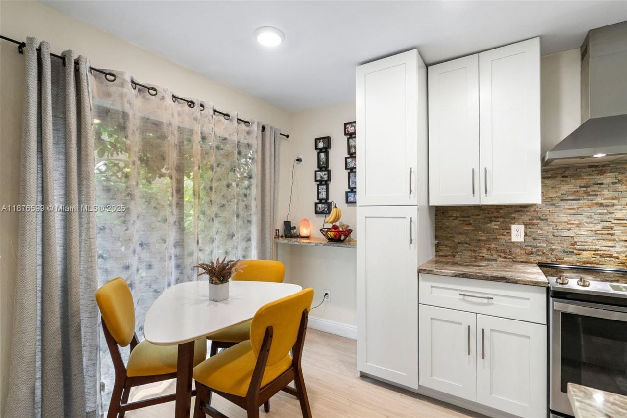 9286 Vista Del Lago, Unit G, Boca Raton, FL 33428 Photo