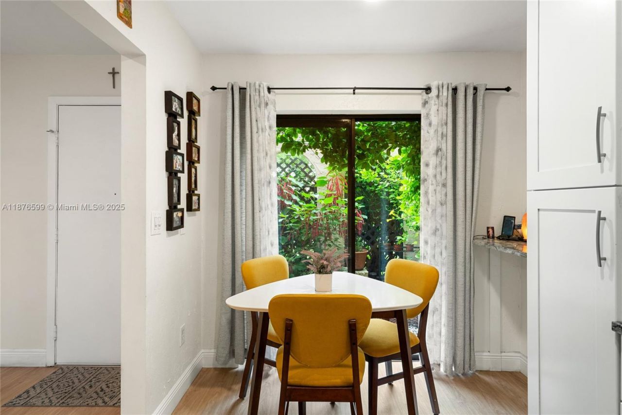 9286 Vista Del Lago, Unit G, Boca Raton, FL 33428 Photo