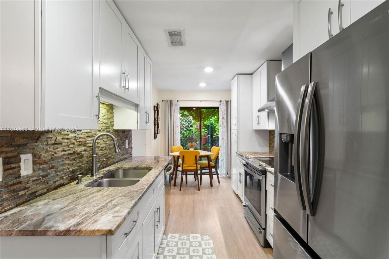 9286 Vista Del Lago, Unit G, Boca Raton, FL 33428 Photo