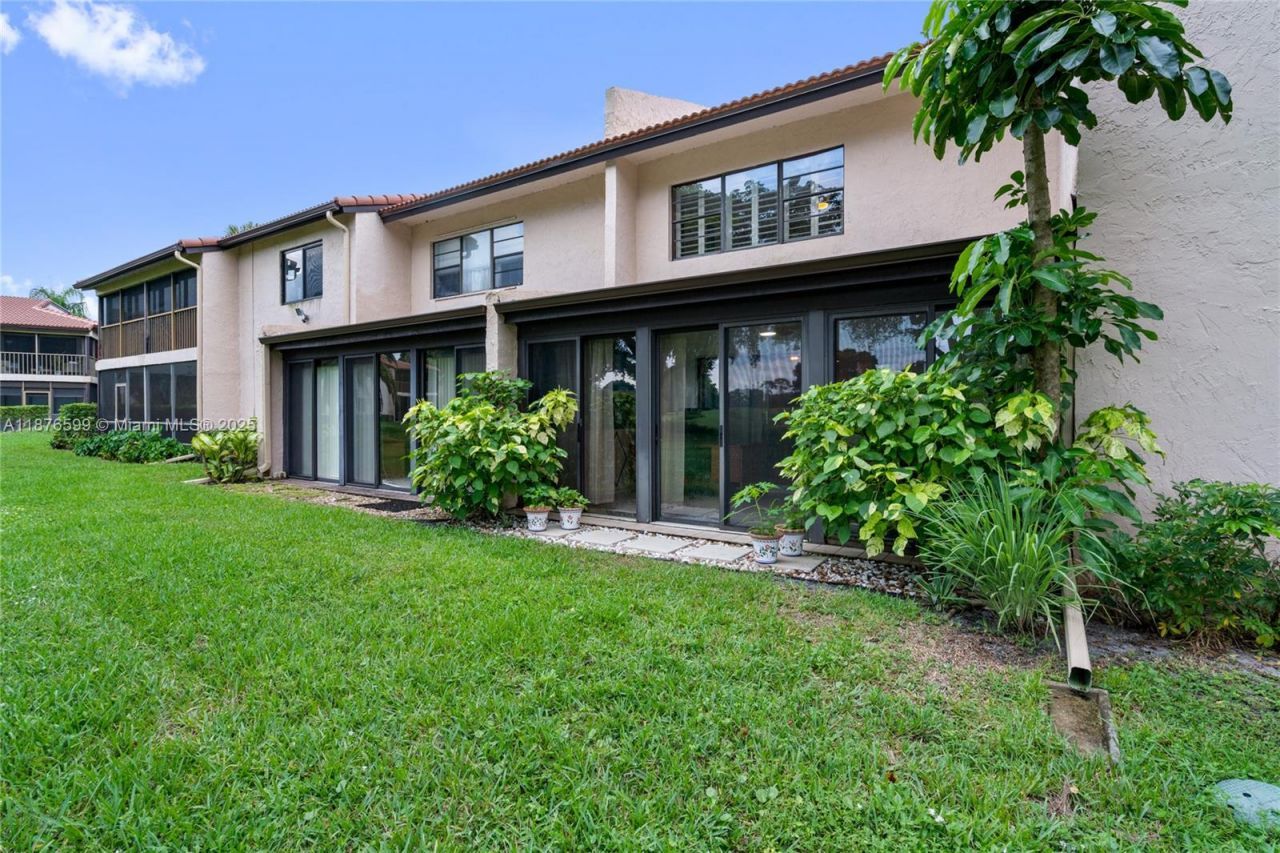 9286 Vista Del Lago, Unit G, Boca Raton, FL 33428 Photo