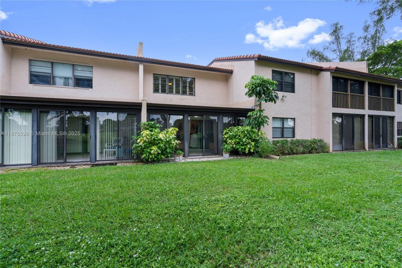 9286 Vista Del Lago, Unit G, Boca Raton, FL 33428 Photo