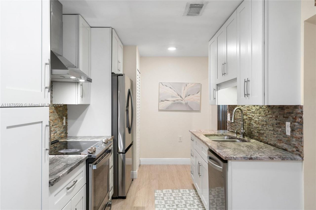 9286 Vista Del Lago, Unit G, Boca Raton, FL 33428 Photo