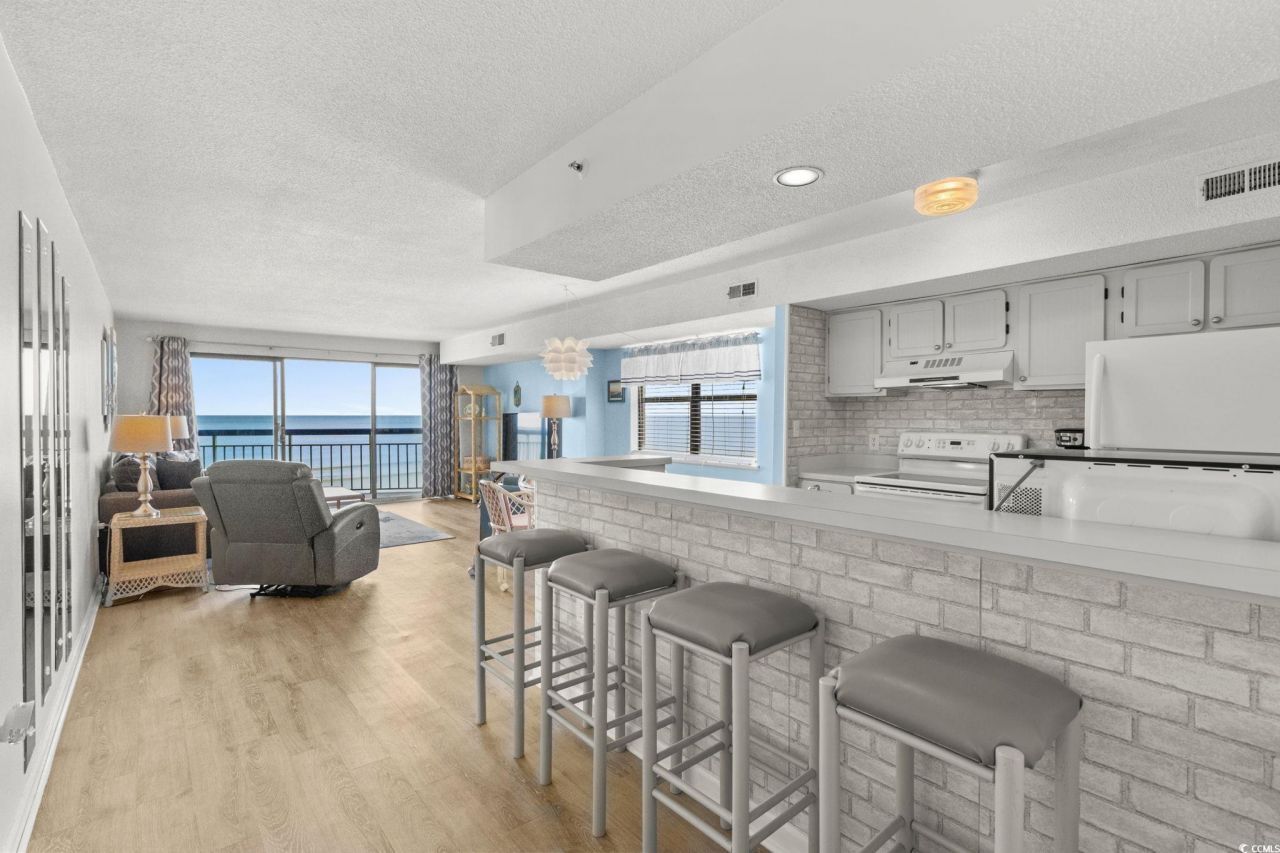 2500 N Ocean Blvd. Photo 3