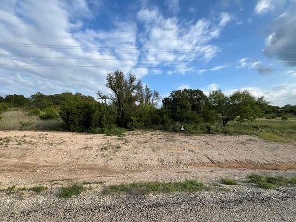 2245 Hidden Valley Road, Glen Rose, TX 76690