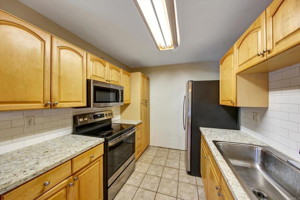 1420 Hilltop Drive, Unit 301, Chula Vista, CA 91911 Main Photo