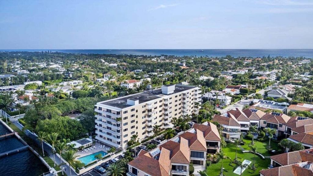 250 Bradley Place, Unit 502, Palm Beach, FL 33480 Photo