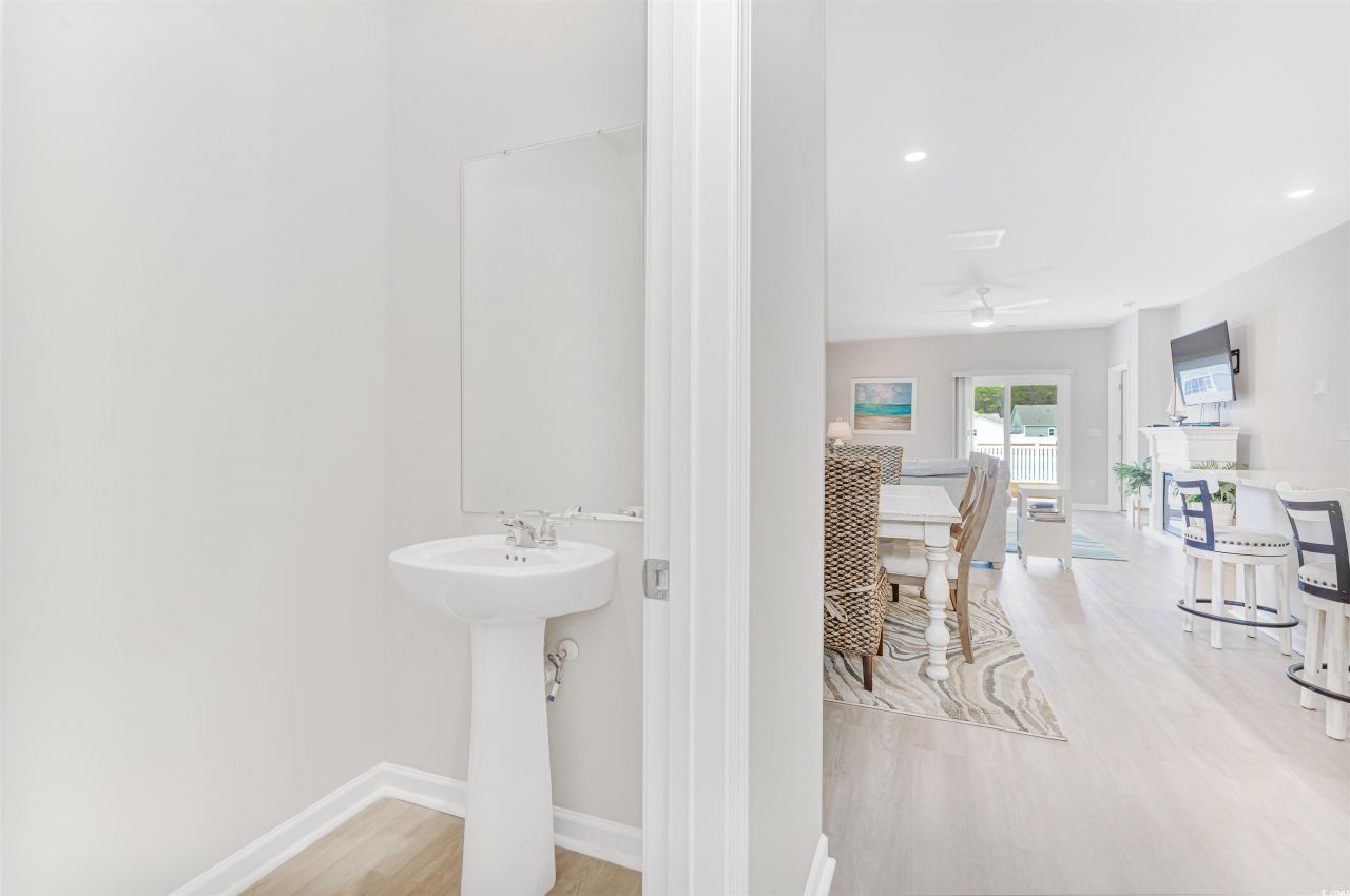 8196 Forest Edge Dr. Photo 13