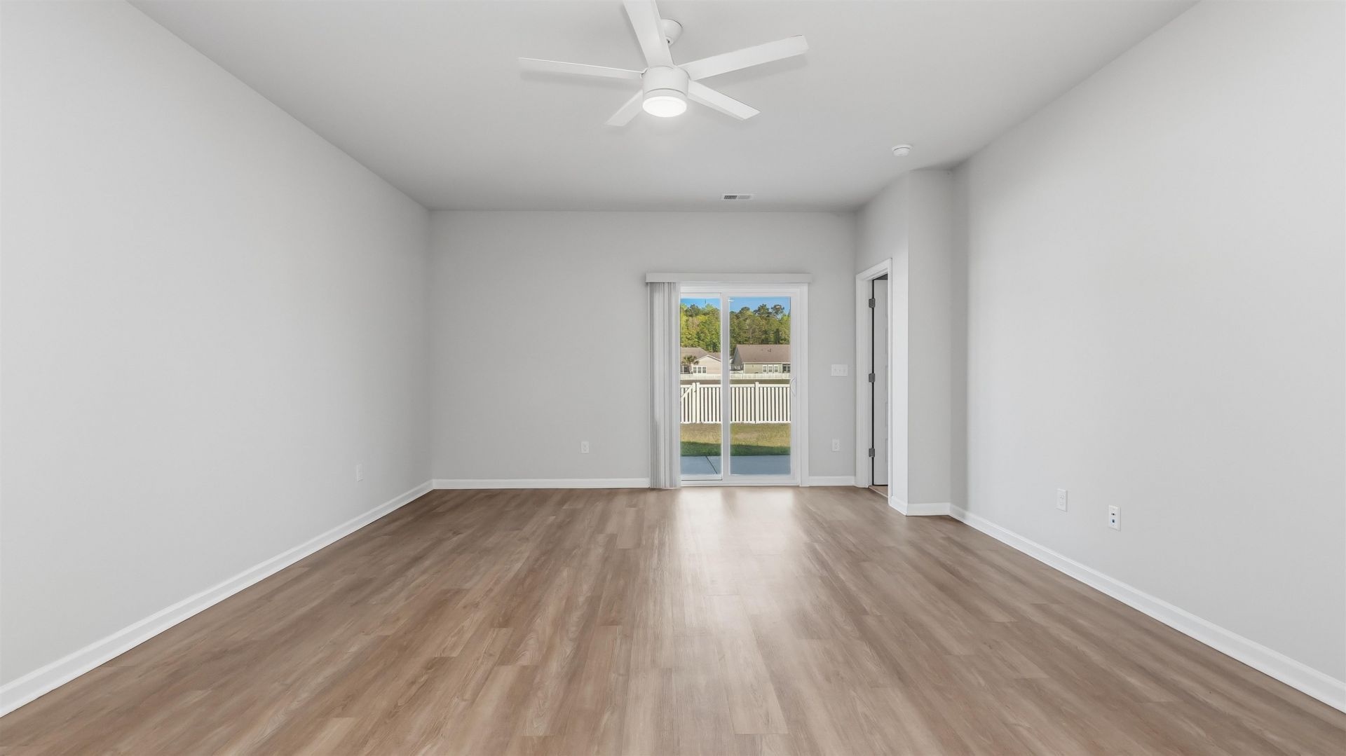 8196 Forest Edge Dr. Photo 17