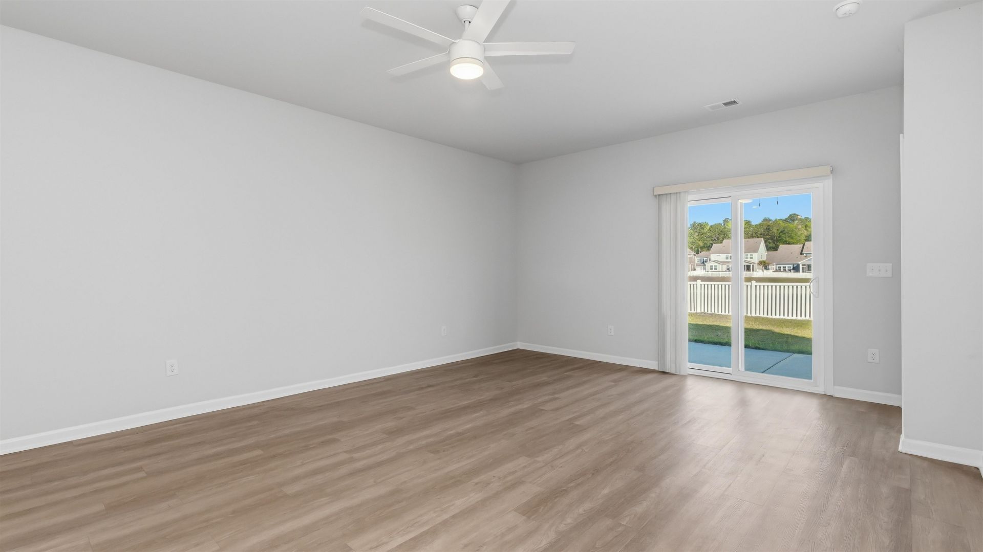 8196 Forest Edge Dr. Photo 18