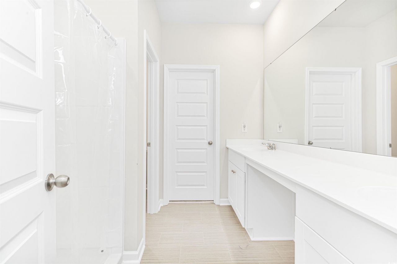 8196 Forest Edge Dr. Photo 18