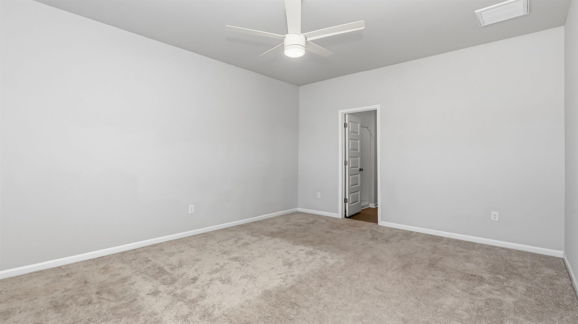 8196 Forest Edge Dr. Photo 21