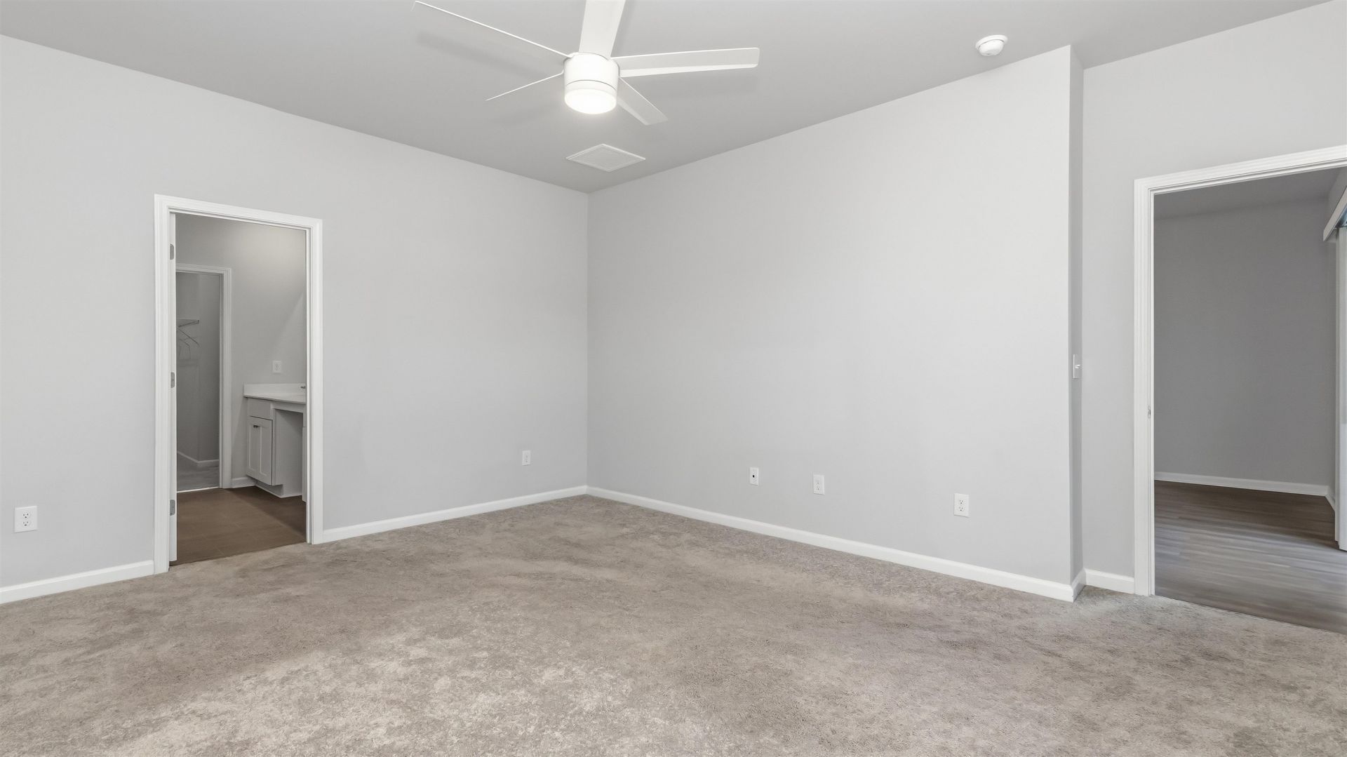 8196 Forest Edge Dr. Photo 22