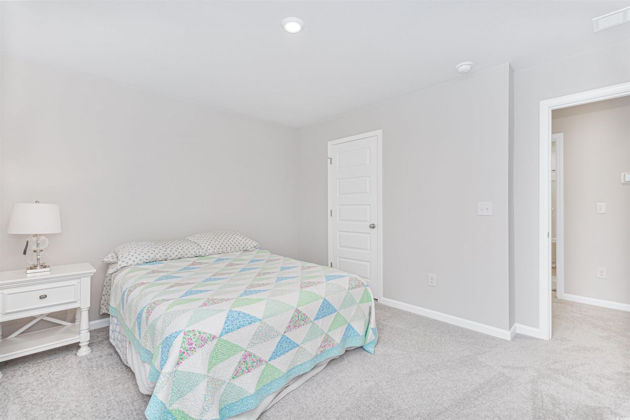 8196 Forest Edge Dr. Photo 27