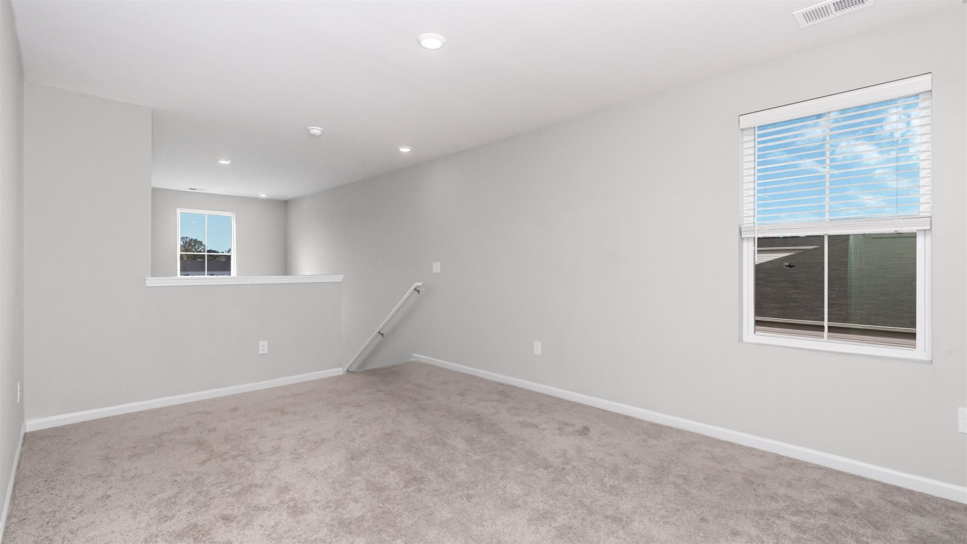 8196 Forest Edge Dr. Photo 31