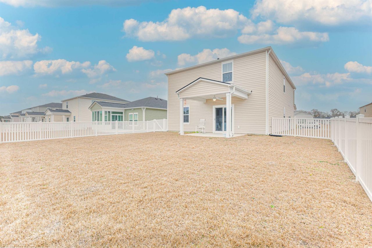 8196 Forest Edge Dr. Photo 31