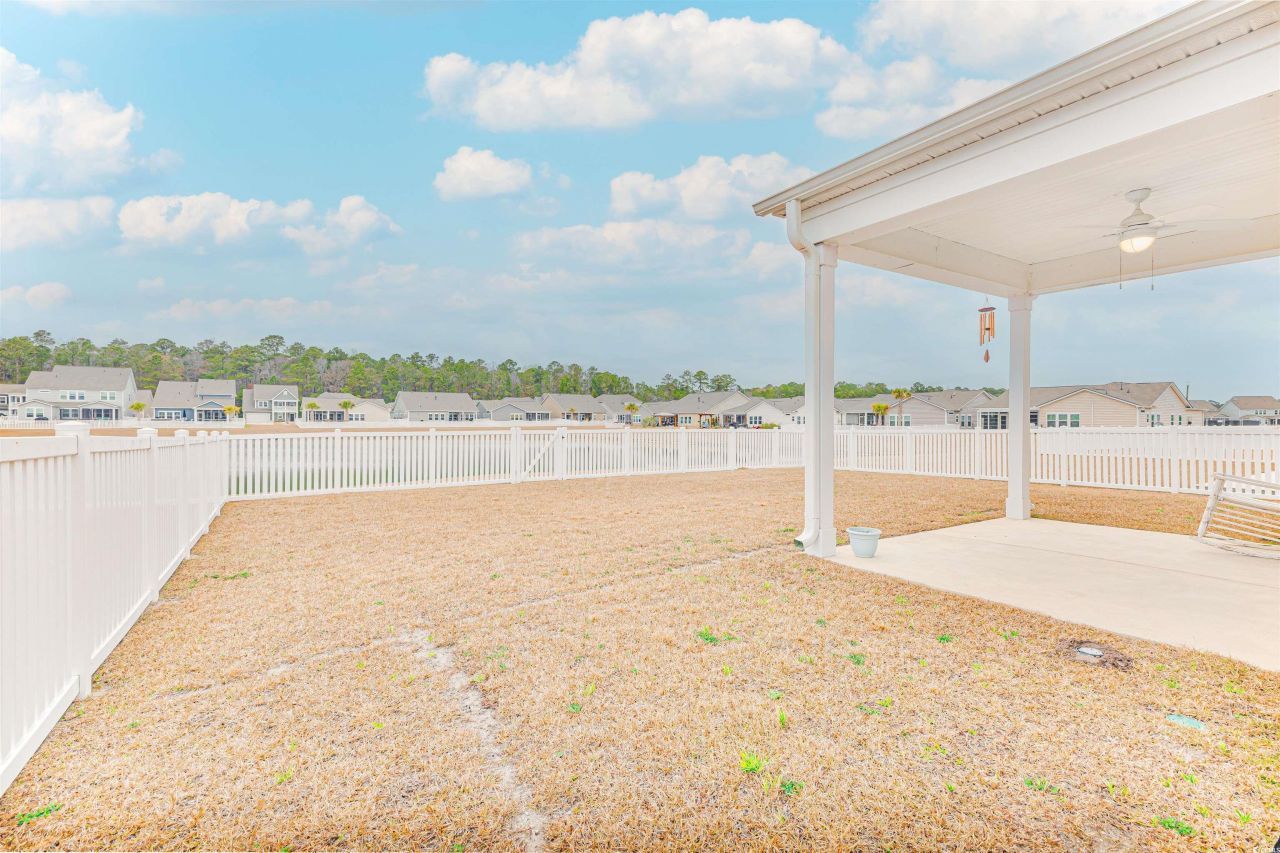 8196 Forest Edge Dr. Photo 32