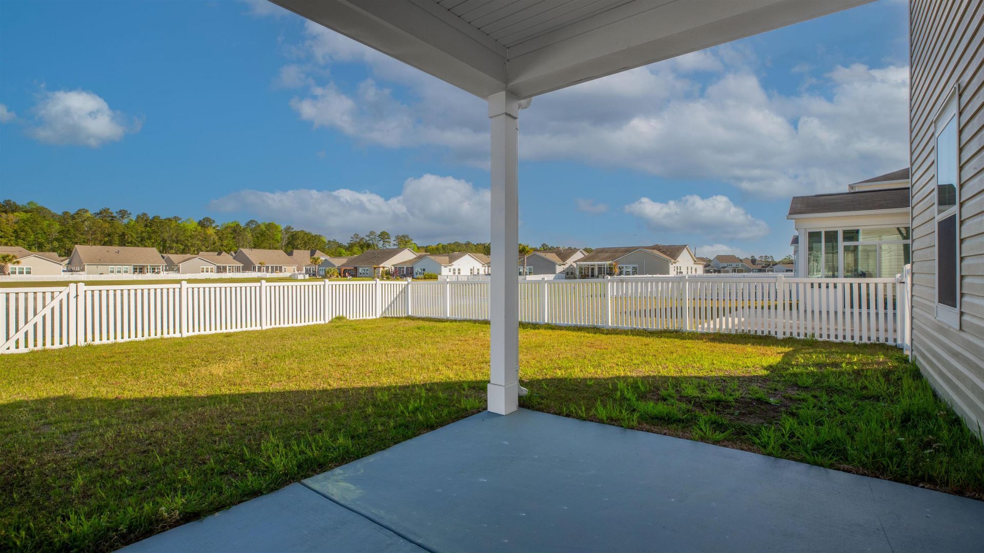 8196 Forest Edge Dr. Photo 43