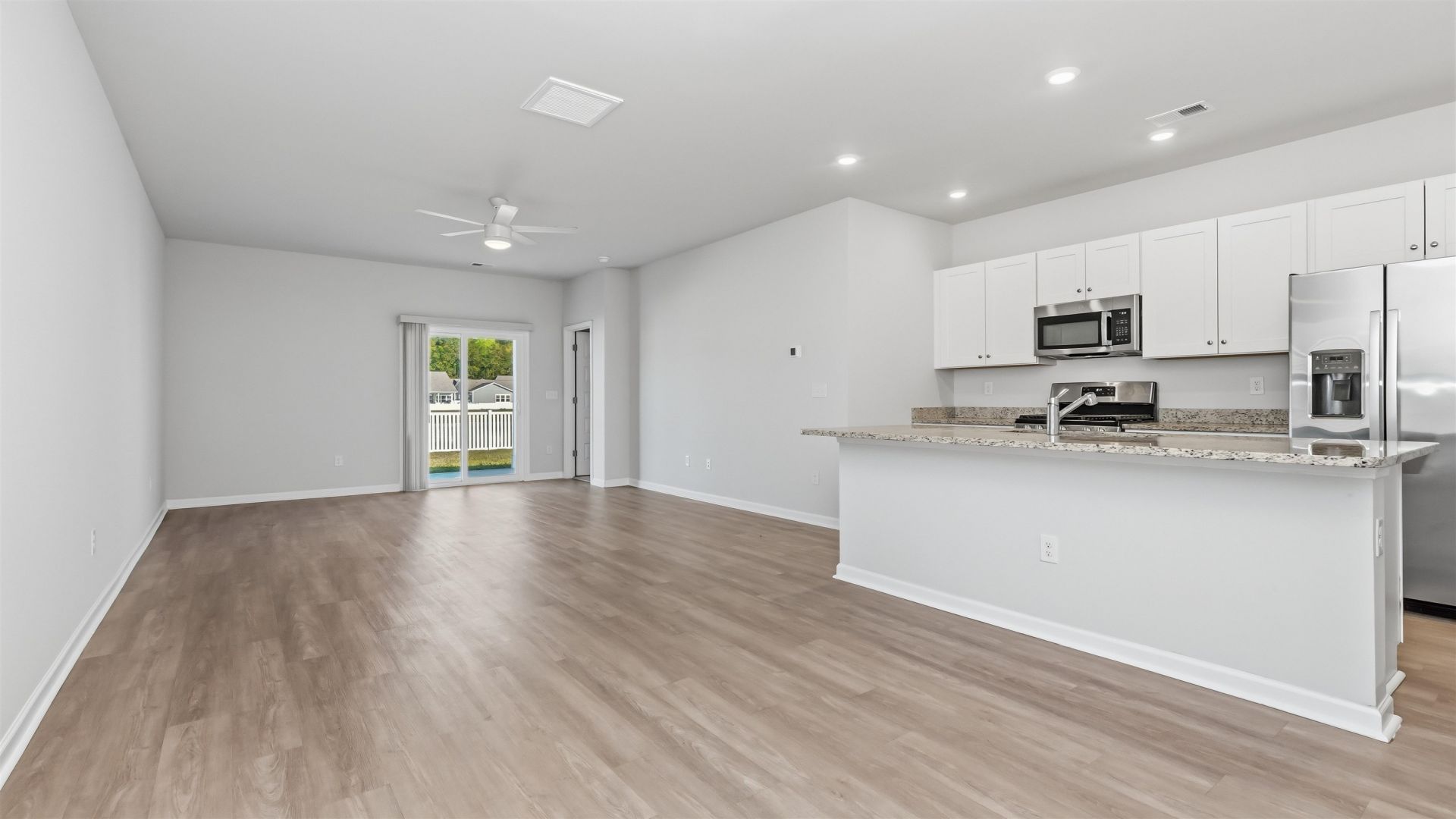 8196 Forest Edge Dr. Photo 6