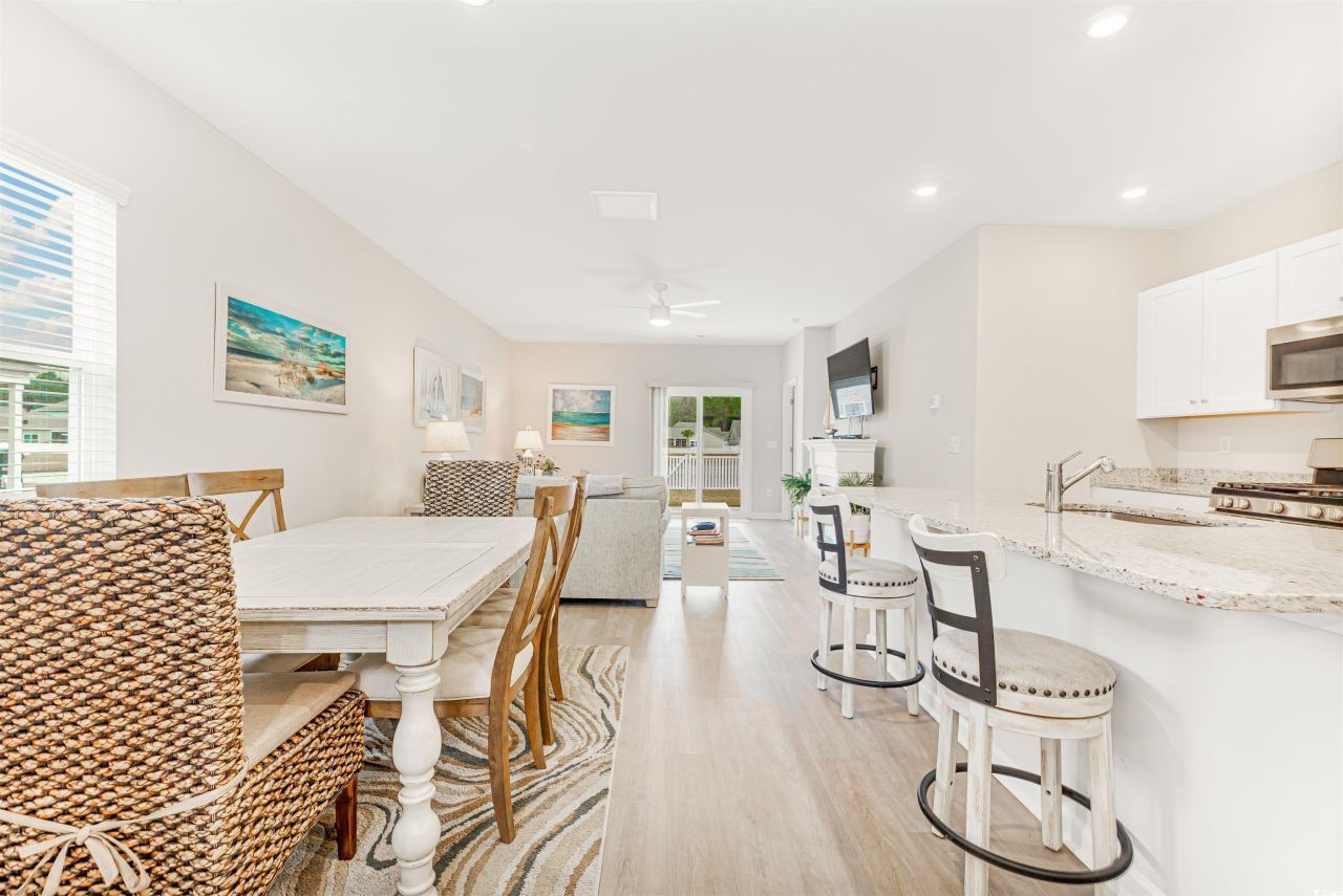 8196 Forest Edge Dr. Photo 8