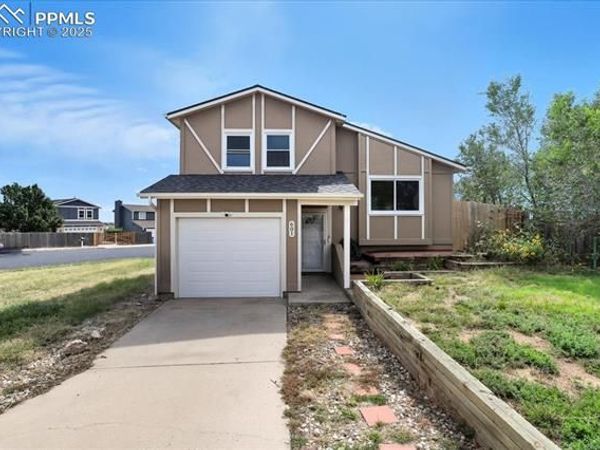 601 Autumn Place, Fountain, CO 80817