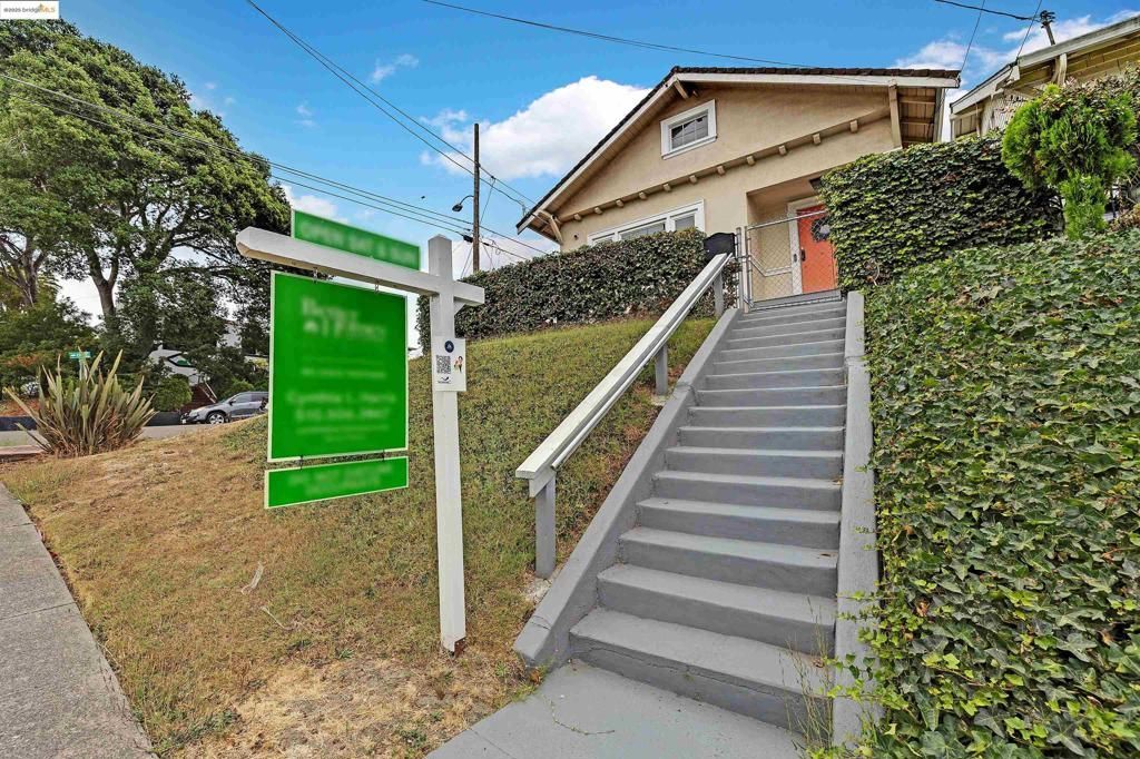 1641 E 20th Street, Oakland, CA 94606 Main Photo