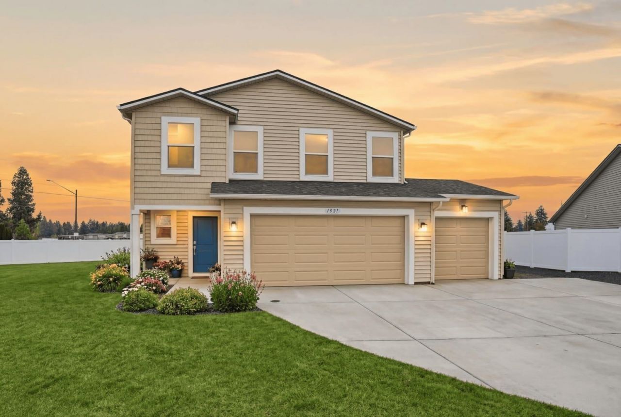 1821 E A St, Deer Park, WA 99006 Main Photo