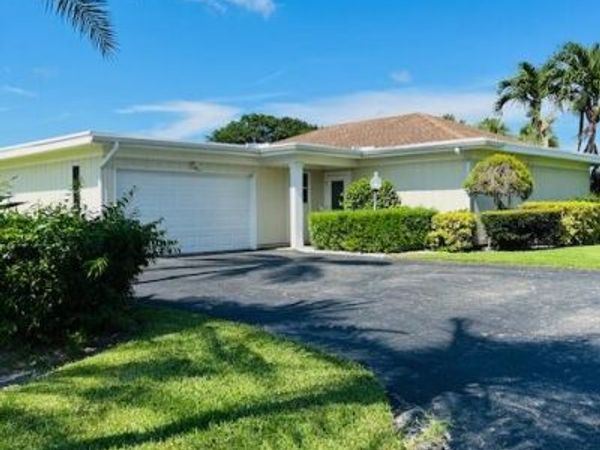 13564 Whispering Lakes Lane, Palm Beach Gardens, FL 33418
