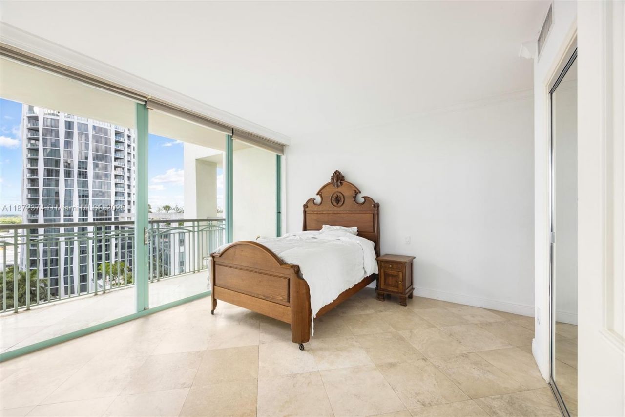 3350 SW 27th Ave, Unit 1402, Miami, FL 33133 Photo