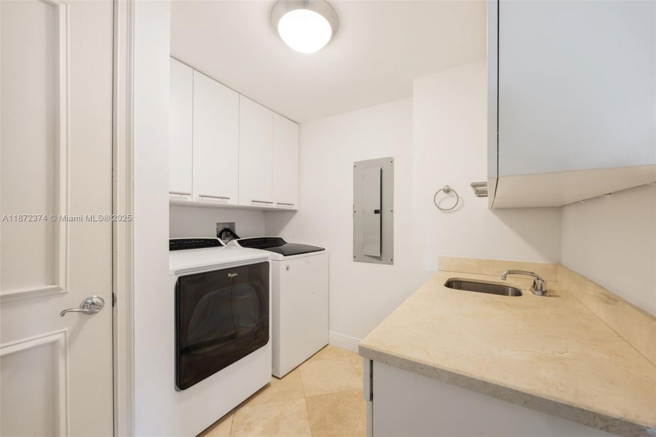 3350 SW 27th Ave, Unit 1402, Miami, FL 33133 Photo