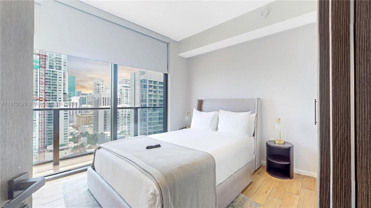 398 NE 5th St, Unit 2111, Miami, FL 33132 Photo