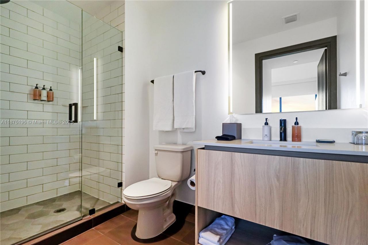 398 NE 5th St, Unit 2111, Miami, FL 33132 Photo