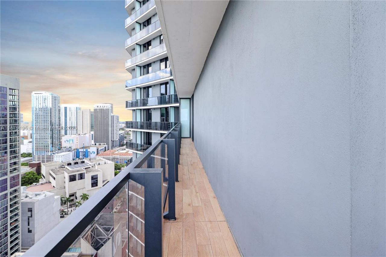 398 NE 5th St, Unit 2111, Miami, FL 33132 Photo