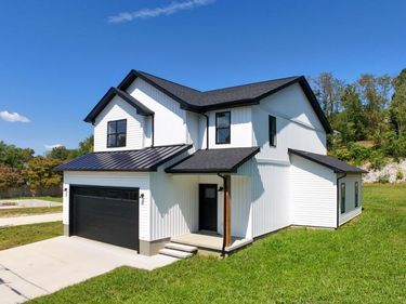 512 Moore Road, Williamsburg, KY 40769