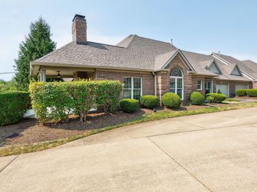 1561 Pine Needles Lane, Unit 1904, Lexington, KY 40513