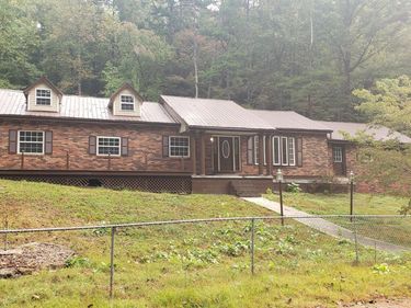 755 N Rocky Branch, Oneida, KY 40972