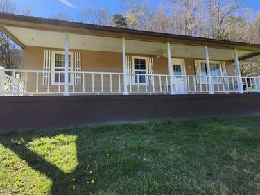 37 Hamilton Lane, Hazard, KY 41701