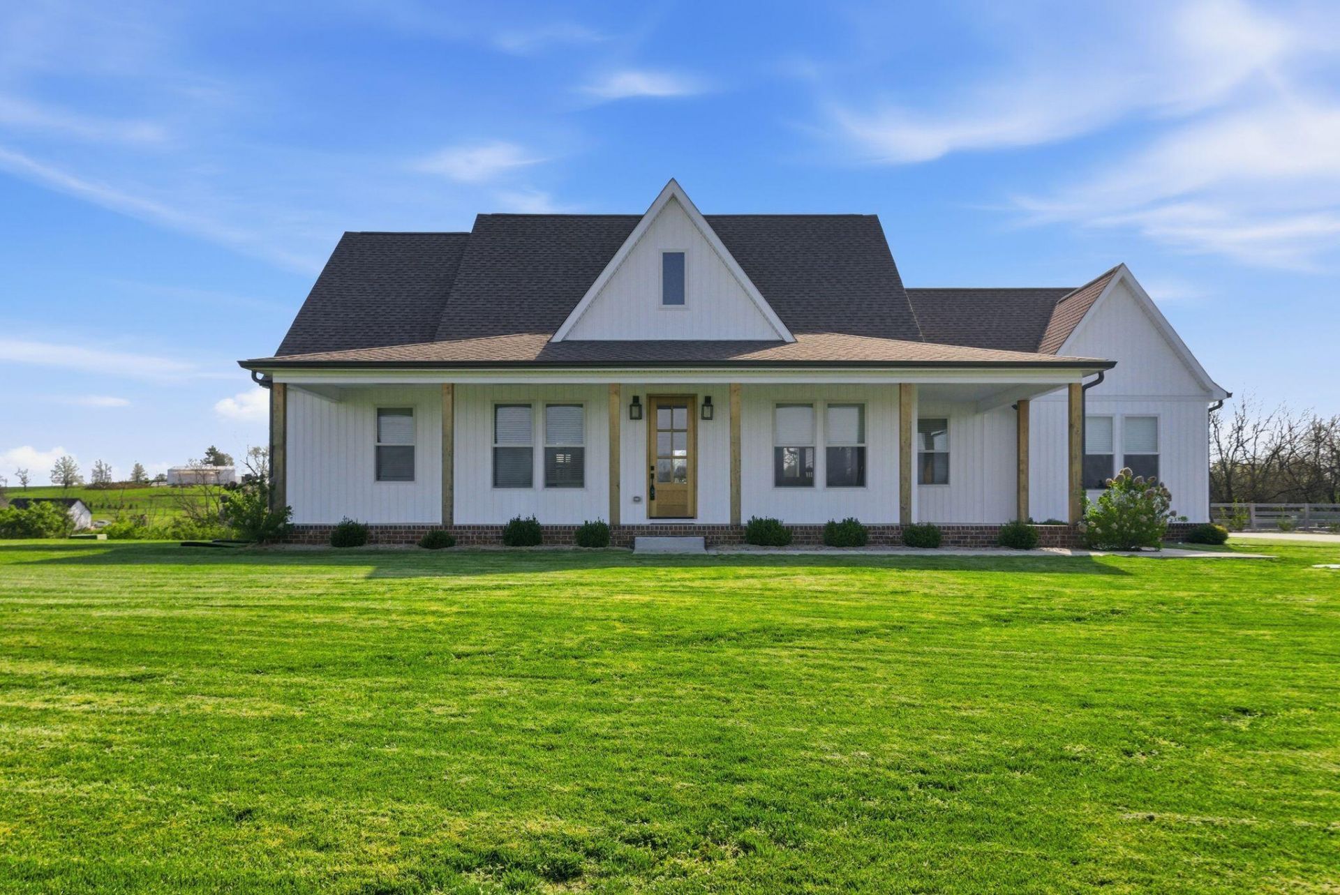 329 Ml Crk Mdws Drive, Cynthiana, KY 41031 Main Photo