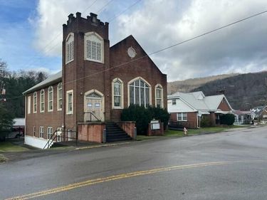 102-104 Frazier Street, Cumberland, KY 40823