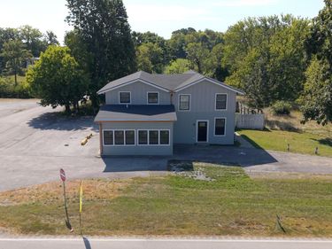 5761 Lexington Road, Paris, KY 40361