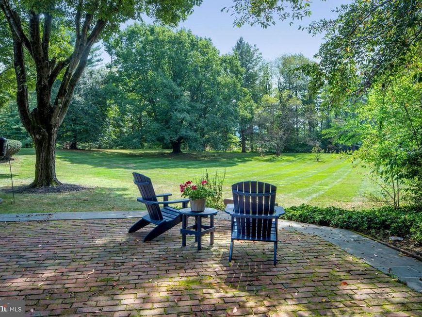 1803 Apple Tree Ln E, Bethlehem, PA 18015 Main Photo